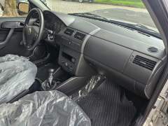 GOL SÉRIE OURO 1.0 16V, 2001 COM APENAS 1.032 KM, ESTADO DE ZERO KM imagem 16 GOL SÉRIE OURO 1.0 16V, 2001 COM APENAS 1.032 KM, ESTADO DE ZERO KM imagem 16