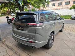 JEEP COMMANDER BLACKHAWK 2.0 TURBO 4X4, 2025, 7 LUGARES, COM APENAS 2.700 KM imagem 7 JEEP COMMANDER BLACKHAWK 2.0 TURBO 4X4, 2025, 7 LUGARES, COM APENAS 2.700 KM imagem 7