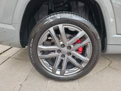 JEEP COMMANDER BLACKHAWK 2.0 TURBO 4X4, 2025, 7 LUGARES, COM APENAS 2.700 KM imagem 18 JEEP COMMANDER BLACKHAWK 2.0 TURBO 4X4, 2025, 7 LUGARES, COM APENAS 2.700 KM imagem 18