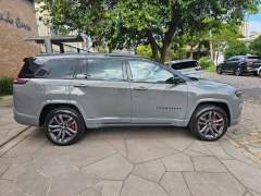 JEEP COMMANDER BLACKHAWK 2.0 TURBO 4X4, 2025, 7 LUGARES, COM APENAS 2.700 KM imagem 8 JEEP COMMANDER BLACKHAWK 2.0 TURBO 4X4, 2025, 7 LUGARES, COM APENAS 2.700 KM imagem 8