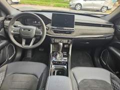 JEEP COMMANDER BLACKHAWK 2.0 TURBO 4X4, 2025, 7 LUGARES, COM APENAS 2.700 KM imagem 10 JEEP COMMANDER BLACKHAWK 2.0 TURBO 4X4, 2025, 7 LUGARES, COM APENAS 2.700 KM imagem 10