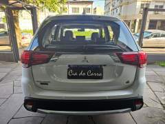 OUTLANDER 2.0 CVT 2018, COM APENAS 57.000 KM, EM IMPECÁVEL ESTADO imagem 6 OUTLANDER 2.0 CVT 2018, COM APENAS 57.000 KM, EM IMPECÁVEL ESTADO imagem 6