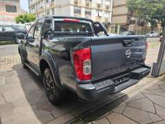 NISSAN FRONTIER SE ATTACK 2025, COM APENAS 3.300 KM, EM IMPECÁVEL ESTADO imagem 5 NISSAN FRONTIER SE ATTACK 2025, COM APENAS 3.300 KM, EM IMPECÁVEL ESTADO imagem 5