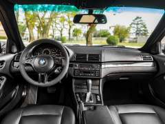 BMW 325i 2001, COMPLETA COM CÂMBIO AUTOMÁTICO E TETO SOLAR imagem 8 BMW 325i 2001, COMPLETA COM CÂMBIO AUTOMÁTICO E TETO SOLAR imagem 8