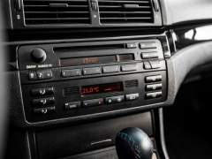 BMW 325i 2001, COMPLETA COM CÂMBIO AUTOMÁTICO E TETO SOLAR imagem 11 BMW 325i 2001, COMPLETA COM CÂMBIO AUTOMÁTICO E TETO SOLAR imagem 11