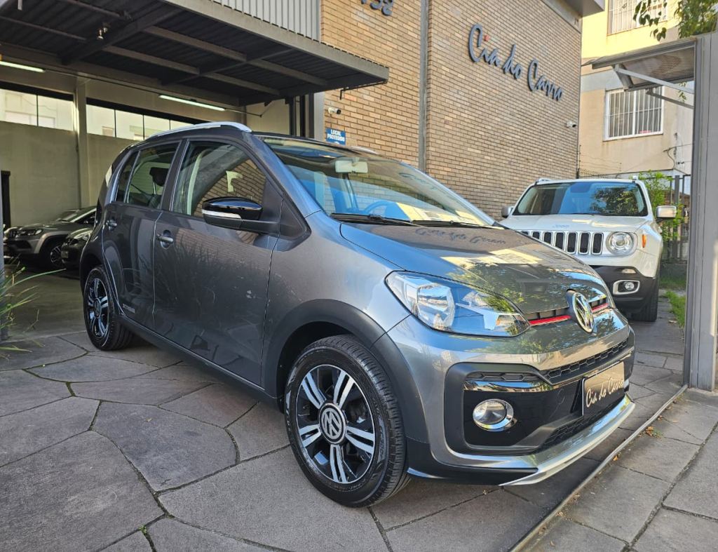 UP EXTREME TSI 2021, COM APENAS 22.000 KM, EM IMPECÁVEL ESTADO