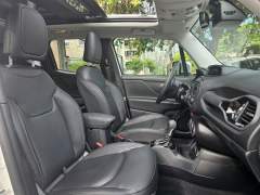 JEEP RENEGADE LIMITED 2018, COM TETO SOLAR, APENAS 42.000 KM imagem 11