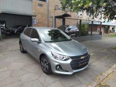 CHEVROLET ONIX LT 1.0 MANUAL ÚNICO DONO NA GARANTIA DE FÁBRICA ANO 2025 COM APENAS 6.600 Km imagem 1