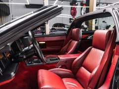 CORVETTE C4 1985, COM APENAS 60.000 KM ORIGINAIS, CÂMBIO MANUAL, PLACAS PRETAS COM O ANO DO CARRO, EM ESTADO IMPECÁVEL imagem 5