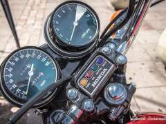 CB 750 FOUR 1975, EM PERFEITO ESTADO DE CONSERVAÇÃO, COM PLACA PRETA COM O ANO DA MOTO imagem 5