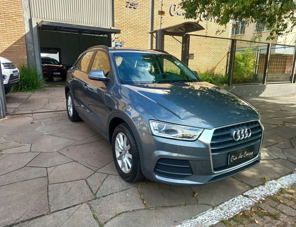 AUDI Q3 1.4 TFSI ATTRACTION S TRONIC, IPVA 26 PAGO, ÚNICA DONA, BANCOS EM COURO, IMPECÁVEL