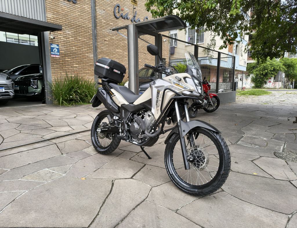 HONDA XRE 300 SAHARA ADVENTURE ÚNICO DONO NA GARANTIA DE FÁBRICA IPVA 2026 PAGO