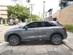 AUDI Q3 2.0 TFSI PERFORMANCE BLACK QUATTRO ÚNICO DONO REVISÕES NA CONCESSIONÁRIA ANO 2022 COM APENAS 51.700 KM imagem 4