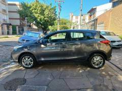 YARIS HATCH 1.5 FLEX XS CONNECT AUT. MULTIDRIVE, IPVA 2026 PAGO, ÚNICA DONA, IGUAL Á 0 KM imagem 6