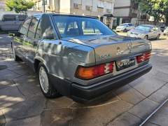 MERCEDES BENZ 190 E 1993, 6 cilindros, em ótimo estado imagem 5