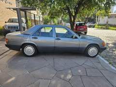 MERCEDES BENZ 190 E 1993, 6 cilindros, em ótimo estado imagem 9