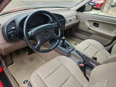 BMW 318i 1993, COM APENAS 43.000 MILHAS, CÂMBIO MANUAL, IMPECÁVEL ESTADO imagem 9