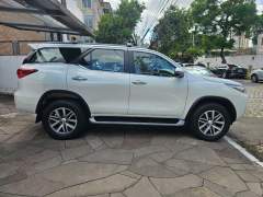 HILUX SW4 SRX 2018, 4X4 DIESEL, EM EXCELENTE ESTADO imagem 8