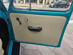 FUSCA 1300 1974 NA RARA COR VERDE MARÍTIMO, COM INTERIOR ORIGINAL NA COR AREIA, CARRO EM PERFEITO ESTADO DE ORIGINALIDADE, COM APENAS 105.000 KM ORIGINAIS imagem 12