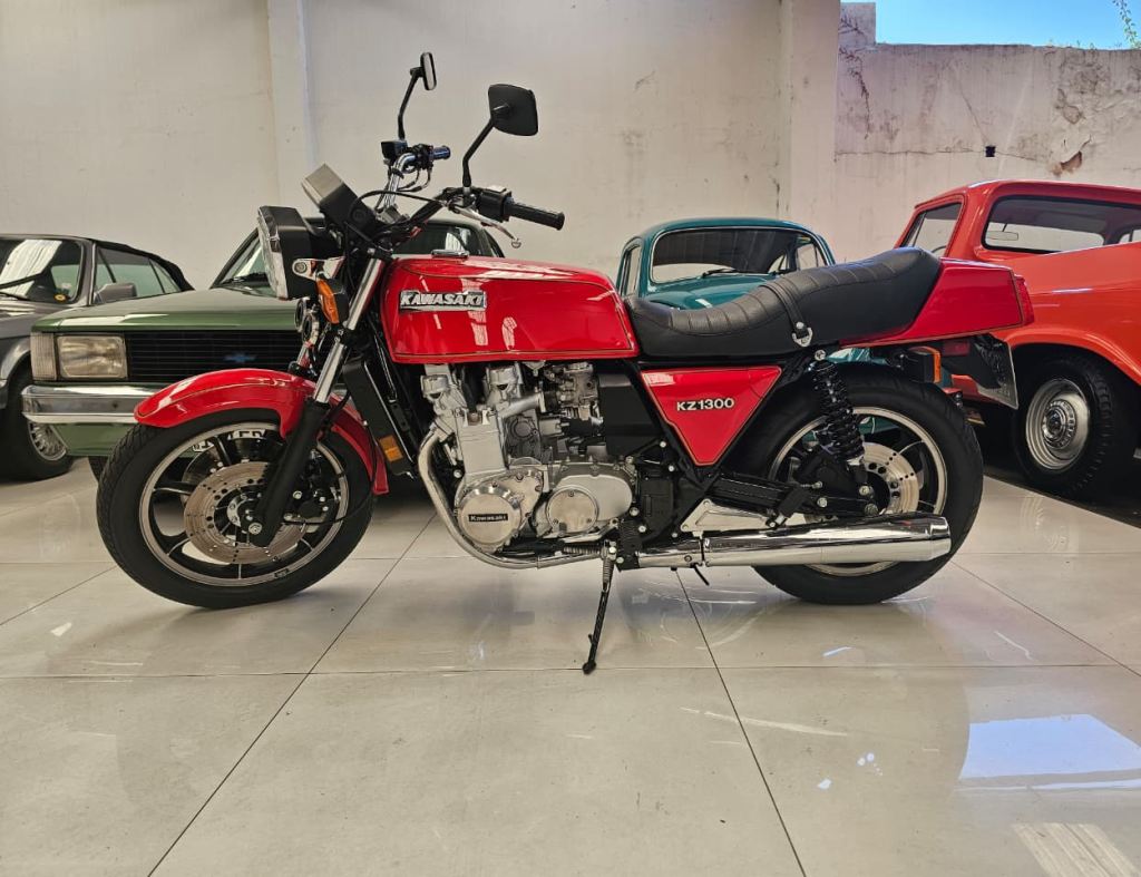 KAWASAKI KZ 1300 1979, 6 CILINDROS, EM EXCELENTE ESTADO