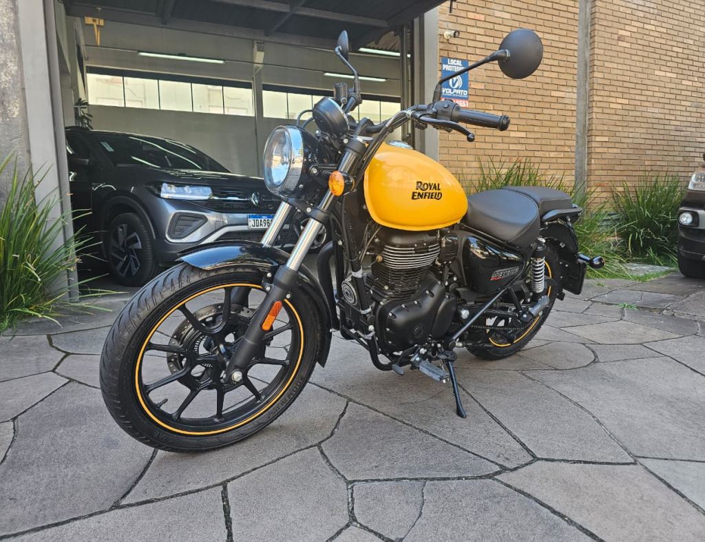 ROYAL ENFIELD METEOR 350 FIREBALL 2023, COM APENAS 360 KM, ÚNICO DONO