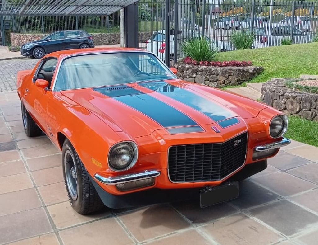 CAMARO Z28 1971, MOTOR V8 350 CÂMBIO AUTOMÁTICO, PLACA PRETA