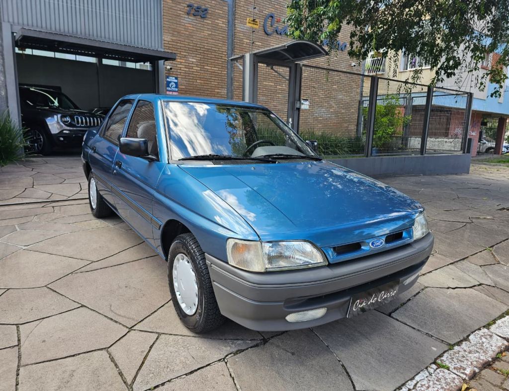 VERONA LX 1.8 1994, COM APENAS 17.900 KM