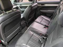 KIA SORENTO EX 3.5 AUTOMÁTICA 4X4 7 LUGARES REVISÕES NA CONCESSIONÁRIA ANO 2013 COM APENAS 98600 Km. imagem 12