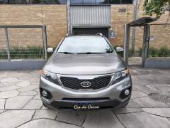 KIA SORENTO EX 3.5 AUTOMÁTICA 4X4 7 LUGARES REVISÕES NA CONCESSIONÁRIA ANO 2013 COM APENAS 98600 Km. imagem 2