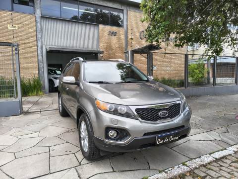 KIA SORENTO EX 3.5 AUTOMÁTICA 4X4 7 LUGARES REVISÕES NA CONCESSIONÁRIA ANO 2013 COM APENAS 98600 Km.