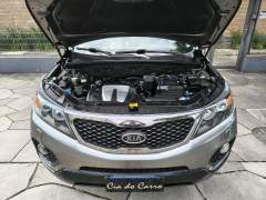KIA SORENTO EX 3.5 AUTOMÁTICA 4X4 7 LUGARES REVISÕES NA CONCESSIONÁRIA ANO 2013 COM APENAS 98600 Km. imagem 19