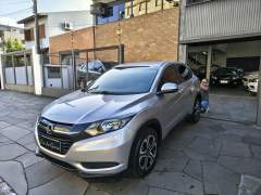 HONDA HR-V LX 1.8 AUTOMÁTICA BANCOS EM COURO MULTIMIDIA ANO 2016 COM APENAS 75.900 KM IMPECÁVEL imagem 3 HONDA HR-V LX 1.8 AUTOMÁTICA BANCOS EM COURO MULTIMIDIA ANO 2016 COM APENAS 75.900 KM IMPECÁVEL imagem 3