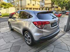 HONDA HR-V LX 1.8 AUTOMÁTICA BANCOS EM COURO MULTIMIDIA ANO 2016 COM APENAS 75.900 KM IMPECÁVEL imagem 5 HONDA HR-V LX 1.8 AUTOMÁTICA BANCOS EM COURO MULTIMIDIA ANO 2016 COM APENAS 75.900 KM IMPECÁVEL imagem 5