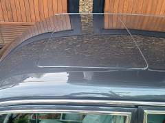 MERCEDES BENZ 280 S 1985, COM 93.000 KM ORIGINAIS, COMPLETA COM TETO SOLAR, ESTADO IMPECÁVEL, TODA ORIGINAL, NUNCA RESTAURADO COM PLACAS PRETAS imagem 10 MERCEDES BENZ 280 S 1985, COM 93.000 KM ORIGINAIS, COMPLETA COM TETO SOLAR, ESTADO IMPECÁVEL, TODA ORIGINAL, NUNCA RESTAURADO COM PLACAS PRETAS imagem 10