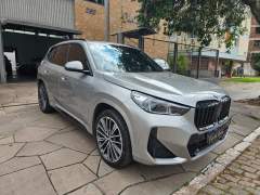 BMW X1 S DRIVE 20i M 2025, COM APENAS 28.000 KM, ÚNICO DONO imagem 1