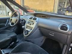 PICASSO GLX 1.6 MANUAL 2011, COM APENAS 49.000 KM, EM IMPECÁVEL ESTADO imagem 10