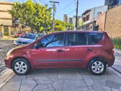 NISSAN LIVINA 1.6 S CÂMBIO MANUAL 4 PORTAS imagem 4