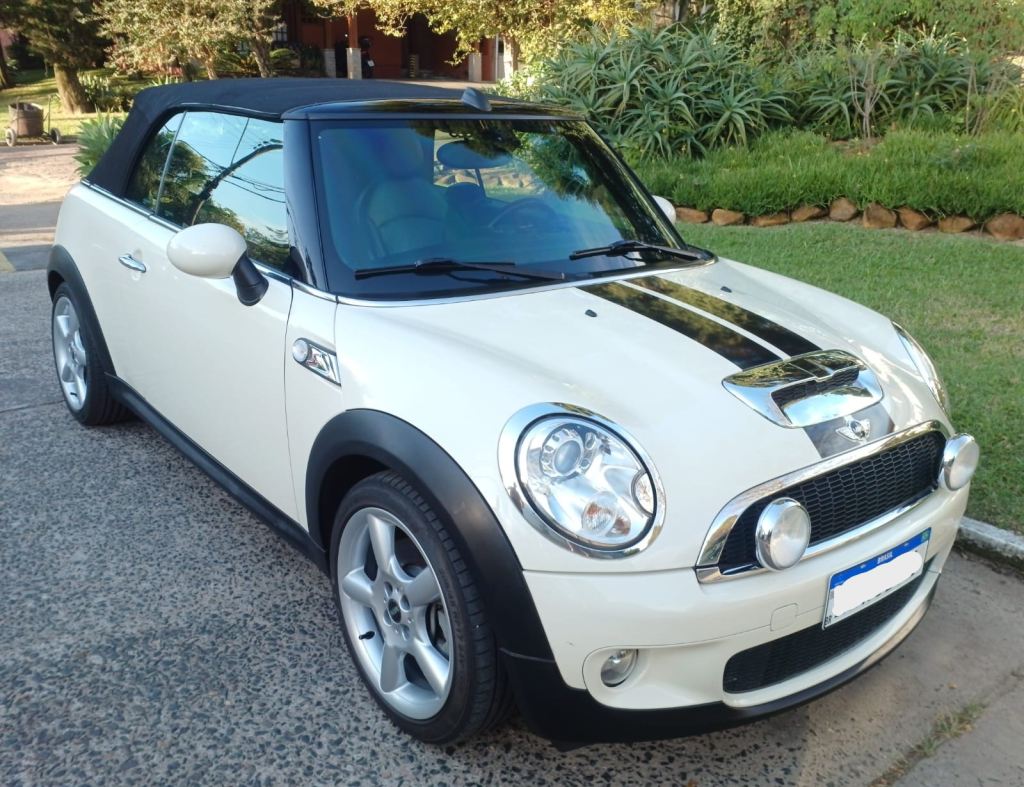 MINI COOPER S CABRIO 2011, COM 48.000 KM, EM ESTADO IMPECÁVEL