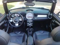 MINI COOPER S CABRIO 2011, COM 48.000 KM, EM ESTADO IMPECÁVEL imagem 13
