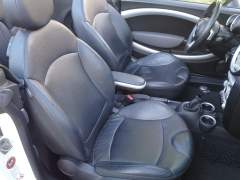 MINI COOPER S CABRIO 2011, COM 48.000 KM, EM ESTADO IMPECÁVEL imagem 15