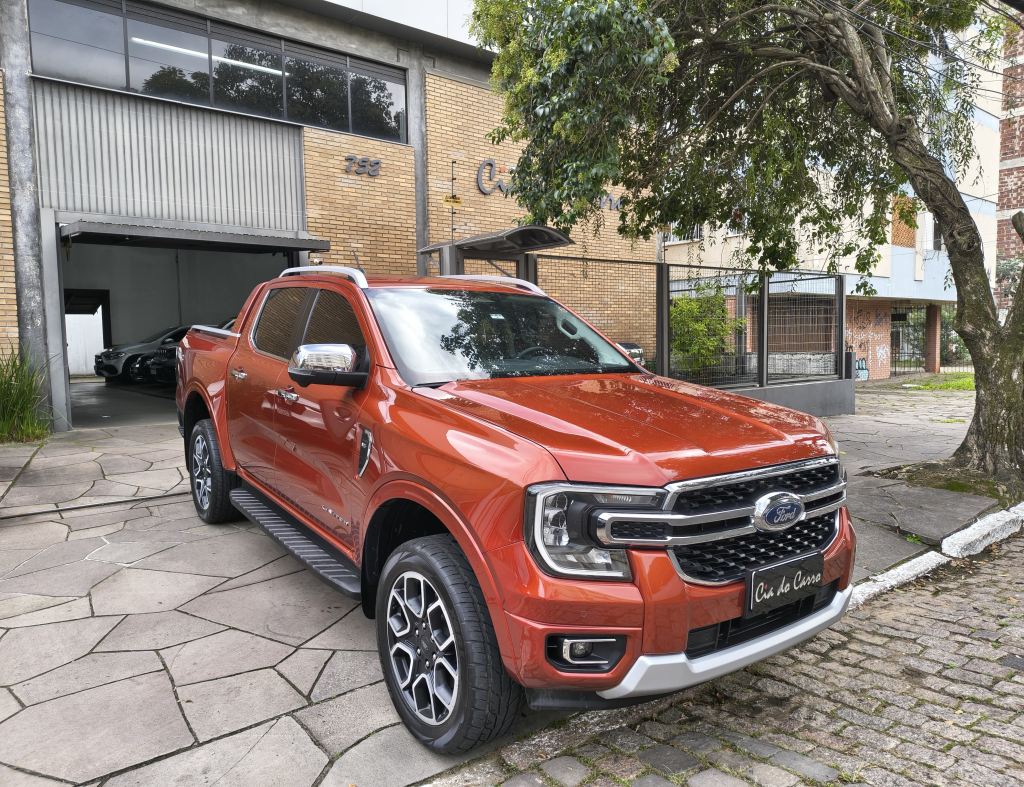 FORD RANGER LIMITED PLUS 3.0 V6 TURBO DIESEL COMPLETA DE FÁBRICA PNEUS NOVOS REVISÕES NA CONCESSIONÁRIA