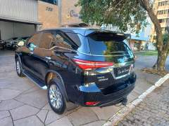 TOYOTA HILUX SW4 SRX 2.8 TURBO DIESEL AUTOMÁTICA PNEUS EM EXCELENTE ESTADO IMPECÁVEL imagem 5