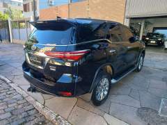 TOYOTA HILUX SW4 SRX 2.8 TURBO DIESEL AUTOMÁTICA PNEUS EM EXCELENTE ESTADO IMPECÁVEL imagem 7