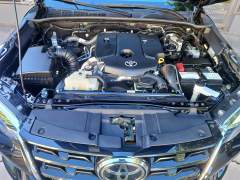 TOYOTA HILUX SW4 SRX 2.8 TURBO DIESEL AUTOMÁTICA PNEUS EM EXCELENTE ESTADO IMPECÁVEL imagem 17