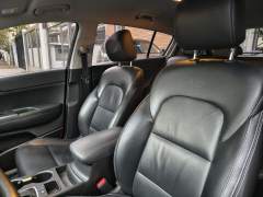 KIA SPORTAGE LX 2.0 AUTOMÁTICA BANCOS EM COURO ÚNICO DONO ANO 2018 COM APENAS 65.000 Km imagem 10 KIA SPORTAGE LX 2.0 AUTOMÁTICA BANCOS EM COURO ÚNICO DONO ANO 2018 COM APENAS 65.000 Km imagem 10