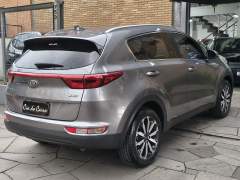 KIA SPORTAGE LX 2.0 AUTOMÁTICA BANCOS EM COURO ÚNICO DONO ANO 2018 COM APENAS 65.000 Km imagem 7 KIA SPORTAGE LX 2.0 AUTOMÁTICA BANCOS EM COURO ÚNICO DONO ANO 2018 COM APENAS 65.000 Km imagem 7