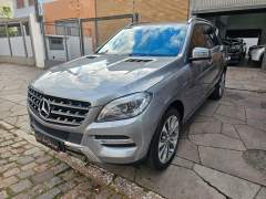 MERCEDES BENZ ML 350 V6 4 MATIC 2012, COM APENAS 125.000 KM imagem 3 MERCEDES BENZ ML 350 V6 4 MATIC 2012, COM APENAS 125.000 KM imagem 3