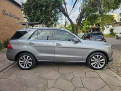 MERCEDES BENZ ML 350 V6 4 MATIC 2012, COM APENAS 125.000 KM imagem 8 MERCEDES BENZ ML 350 V6 4 MATIC 2012, COM APENAS 125.000 KM imagem 8