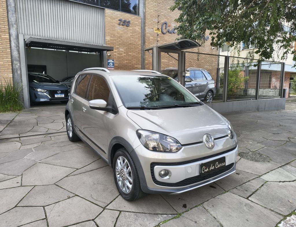 VOLKSWAGEN UP CROSS I-MOTION 1.0 FLEX 4 PORTAS AUTOMATIZADO IMPECÁVEL