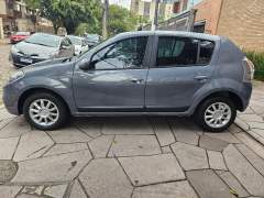 SANDERO PRIVILEGE AUTOMÁTICO 2014, COM APENAS 61.000 KM, ÚNICA DONA imagem 4